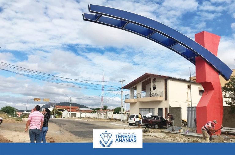 Read more about the article Prefeita visita obras em andamento no município