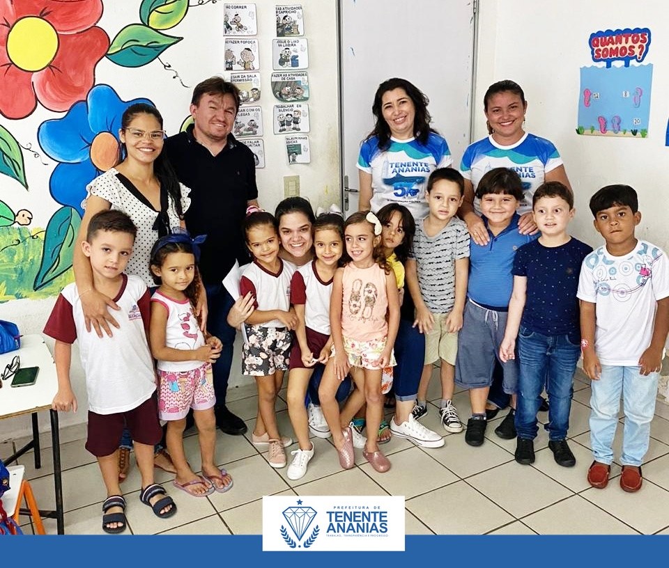 Read more about the article A Prefeita Larissa Rocha Visitou as Escolas Joaquim Boaventura do Nascimento e Pica-Pau Amarelo.